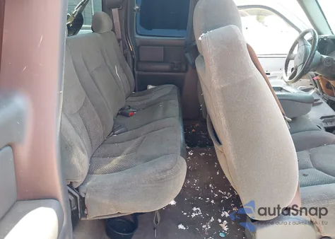 2004 Chevrolet Silverado 2500Hd Ls z USA, uszkodzony, nr VIN 1GCHK29U84E134486